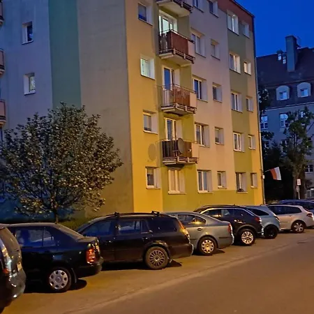 Spacerowa, Centrum, 2 Pokoje, Balkon, Dla 1- 4 Osob * بيوا