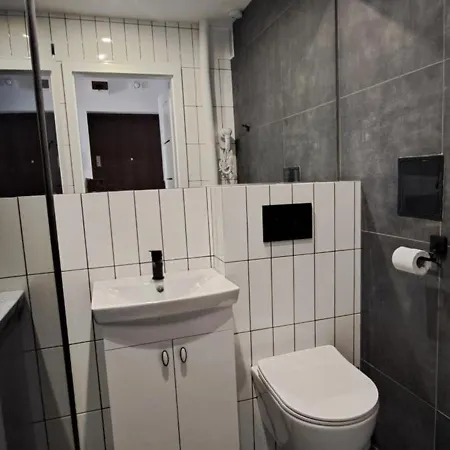 Spacerowa, Centrum, 2 Pokoje, Balkon, Dla 1- 4 Osob Apartment