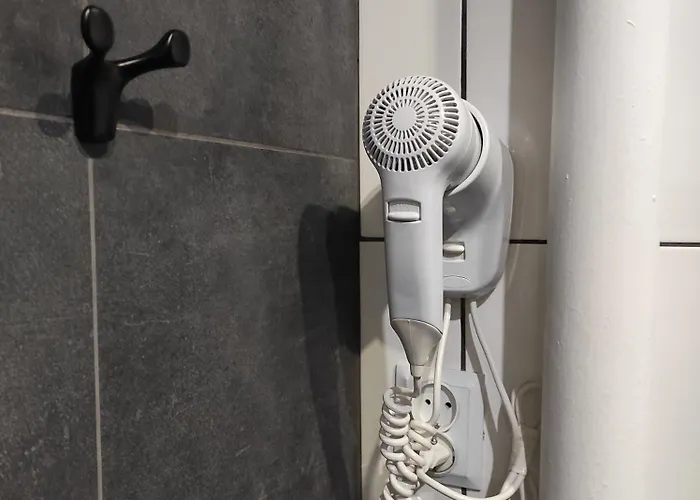 Apartment Spacerowa, Centrum, 2 Pokoje, Balkon, Dla 1- 4 Osob Pila (Pila)